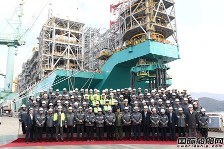 三星重工为马来西亚国油建造第2艘FLNG交付启航
